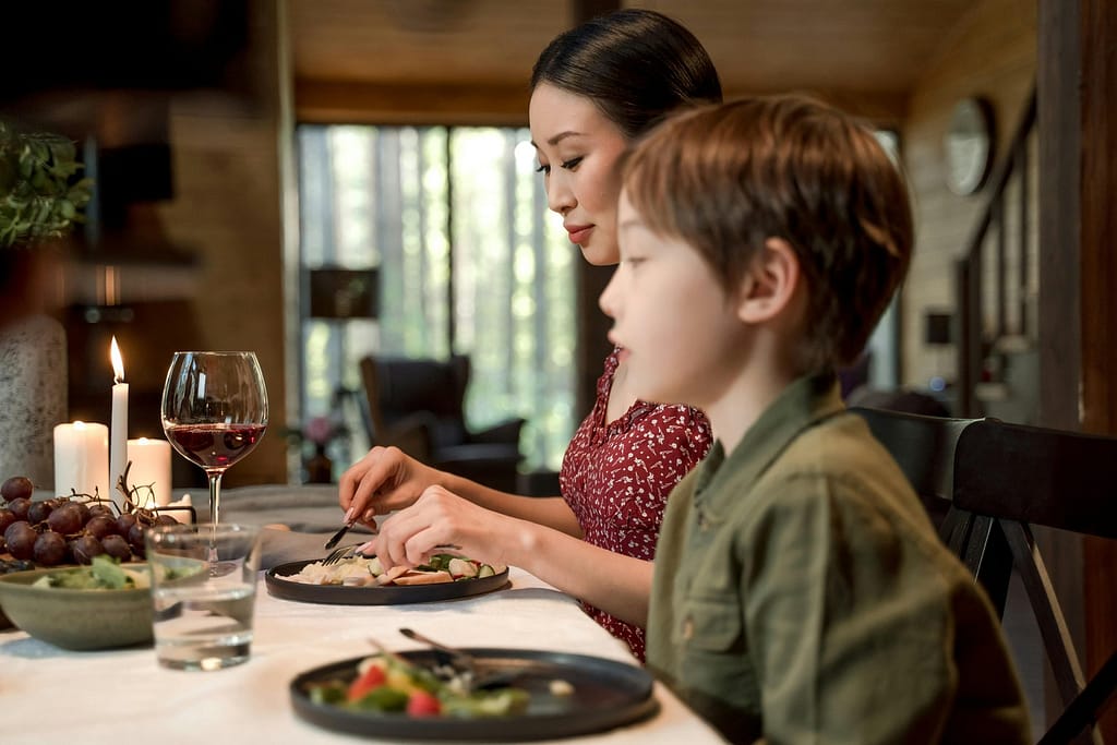 Family time at the table - picky eaters food list what they won't eat