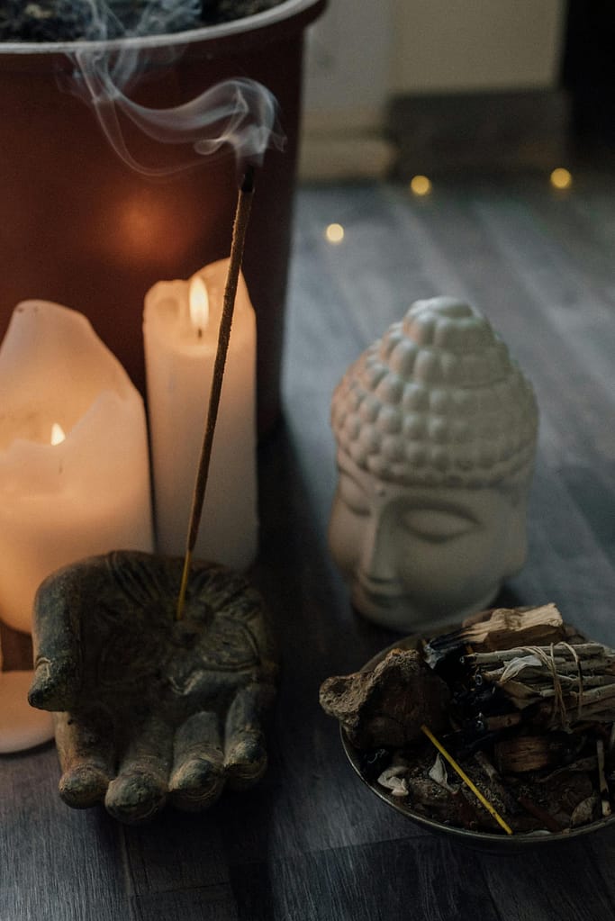 Full set scene for full moon manifestation ritual